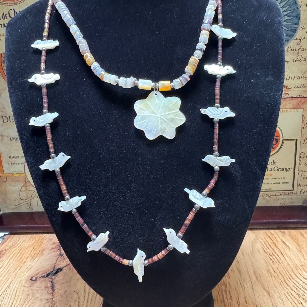 NWT Bundle 2 Necklaces Britt Store . Good Luck Multi-Color Bird Necklace NICE
